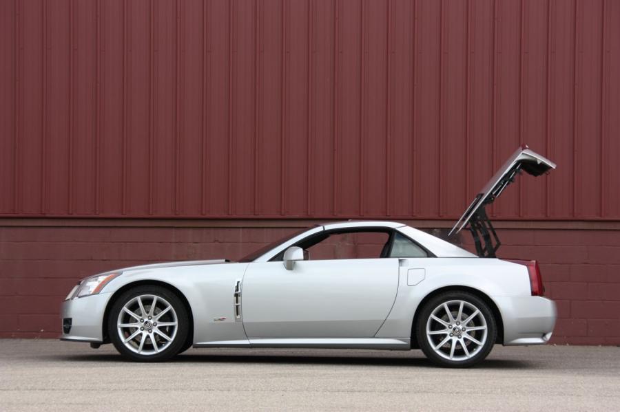  Cadillac XLR-V 2009 года  (фото 36 из 55)